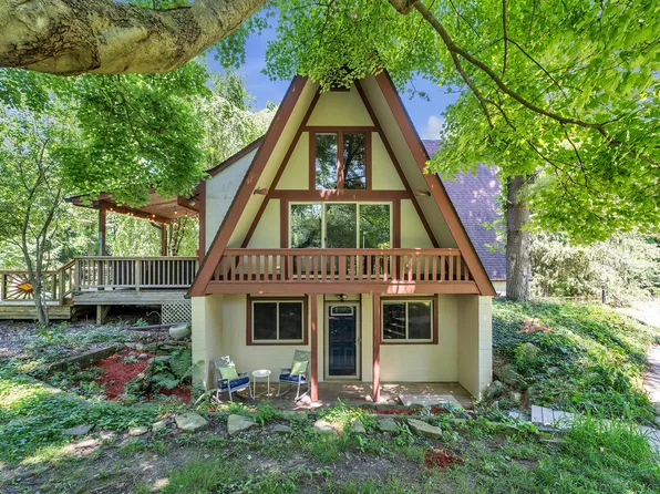 2160 E Delhi Rd, Ann Arbor, MI 48103