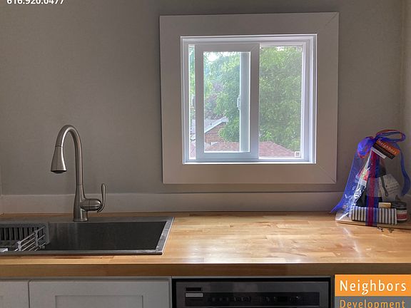 5th image of 23 Valley Ave SW #2