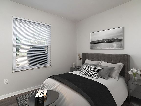 3rd image of 507 S Main St #1