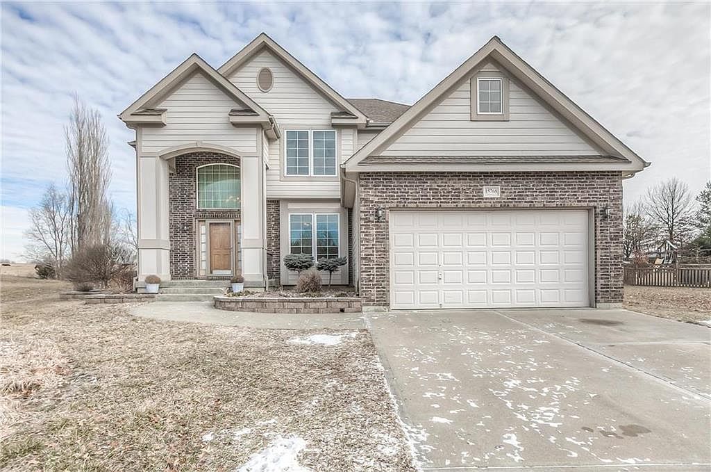 15768 Pine Ct, Basehor, KS 66007 Zillow