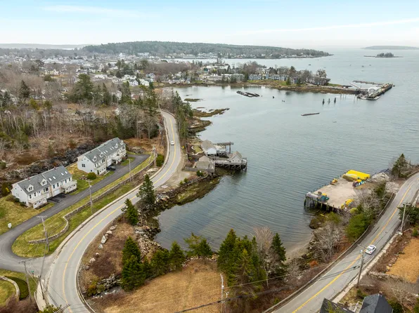 15 Village Court #5, Boothbay Harbor, ME 04538