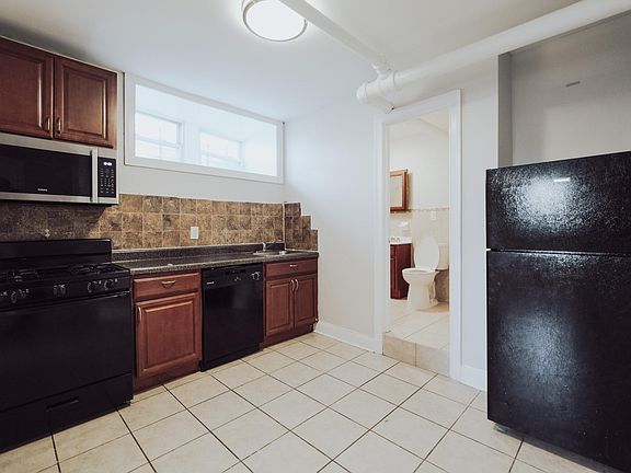 2nd image of 863 Pavonia Ave #B13