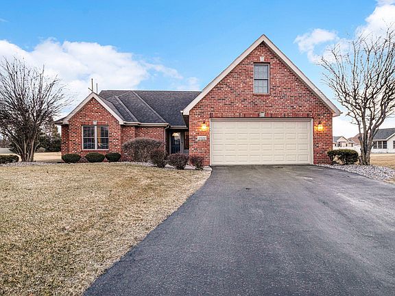 2nd image of 2122 Teakwood Cir