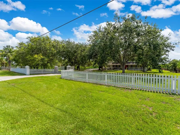 24545 SW 192nd Ave, Homestead, FL 33031