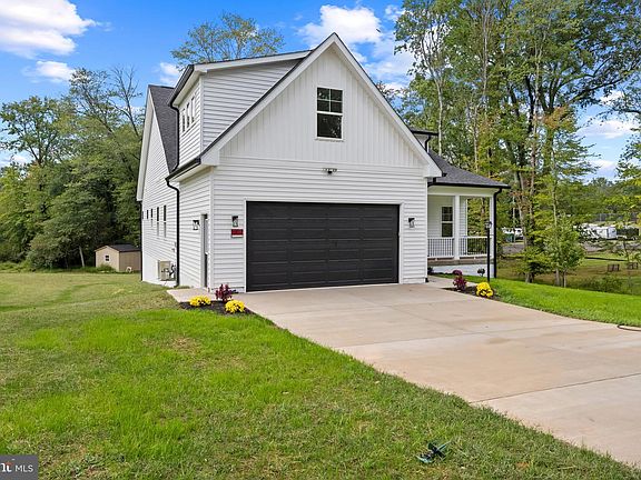 3rd image of 11516 Smithfield Rd