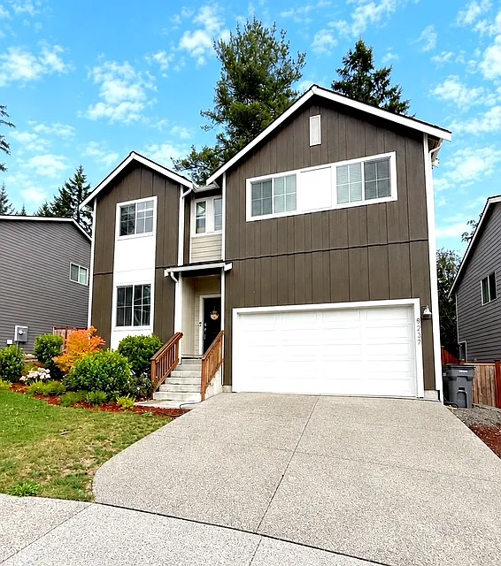 9237 Mint Loop NW