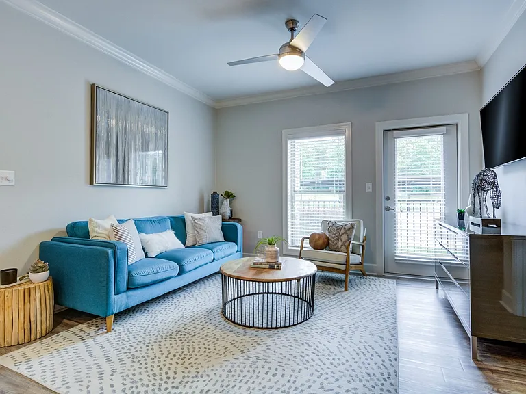 McKenzie Park Apartments — Photo 7