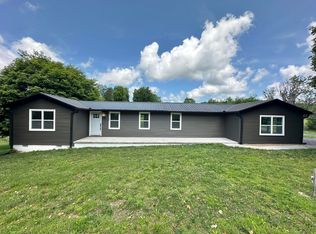 1705 Haire Rd, Dandridge, TN 37725