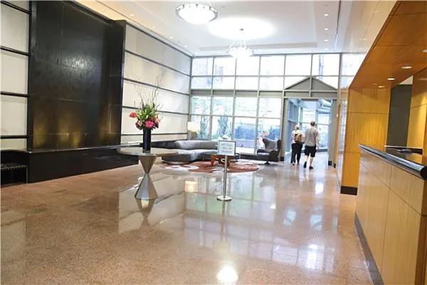 Rented by Addison Property Group | media 16