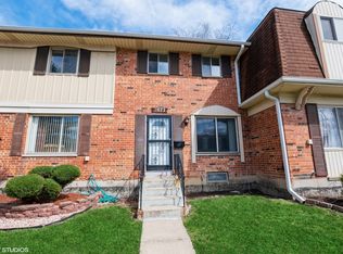 2073 Lioncrest Dr, Richton Park, IL
