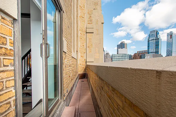 Sold by Compass | media 28