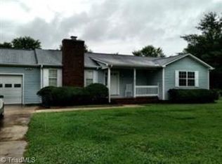 8610 Haw River Rd, Oak Ridge, NC 27310