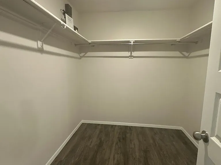 8201 E Oakland St — Photo 12