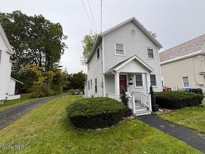 4th image of 111 Glen Avenue