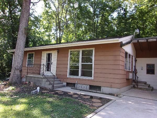 2nd image of 1106 White Rock Dr
