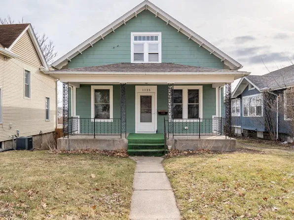 1123 W 13th St, Davenport, IA 52804