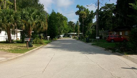3rd image of 115 Baywood Dr