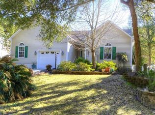 110 SE 18th St, Oak Island, NC 28465