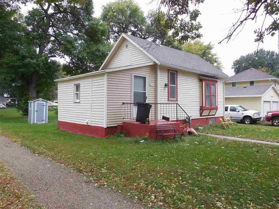 2nd image of 230 N 7th St