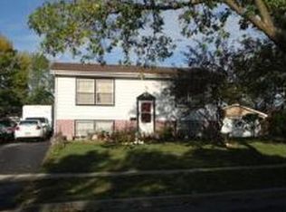 6956 Hemlock St, Hanover Park, IL 60133