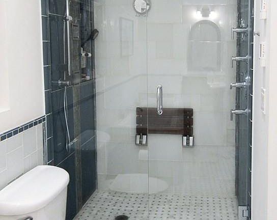 4th image of 14 E 4th St APT 605