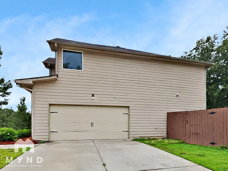 7490 Absinth Dr — Photo 33