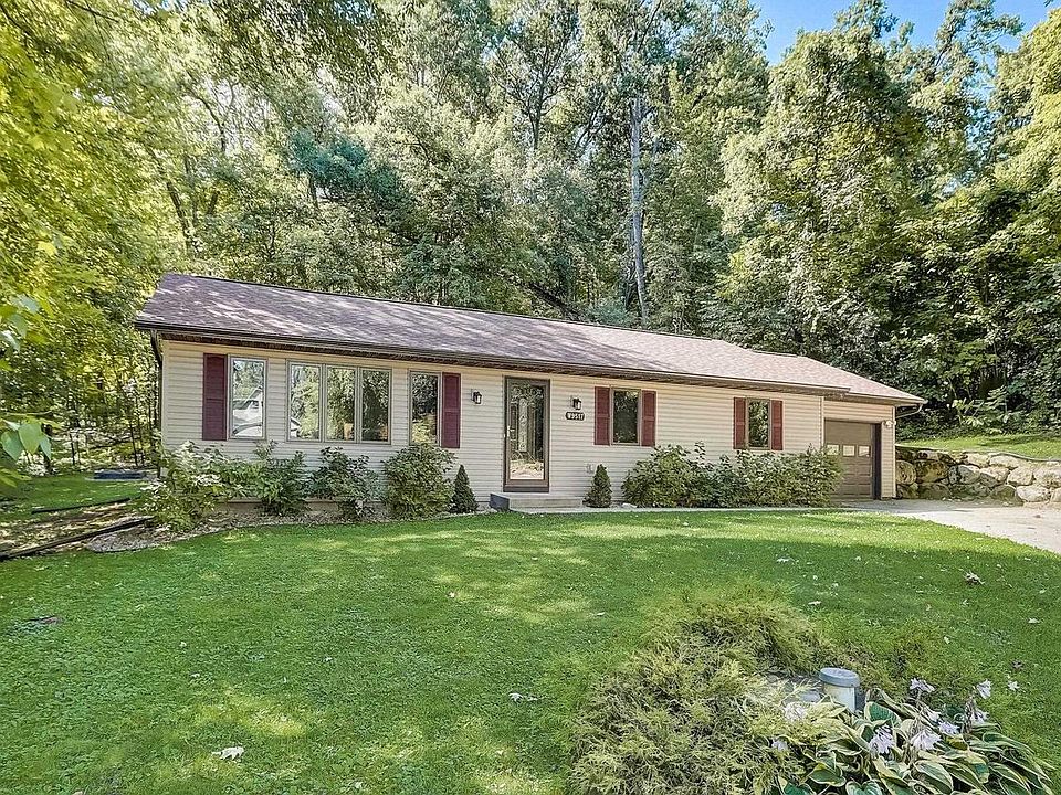 W9517 Parkway Drive, WI 53955 Zillow