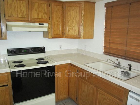 3rd image of 518 W Kelton Ln