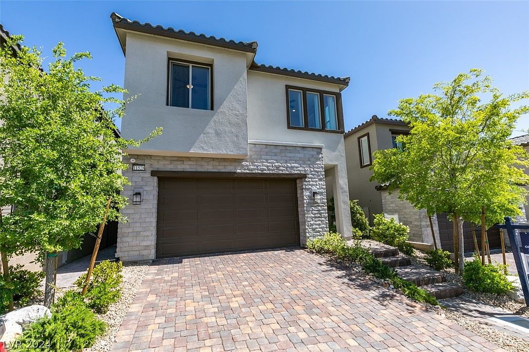 11528 Desert Hollow Ave, Las Vegas, NV 89138 | Zillow