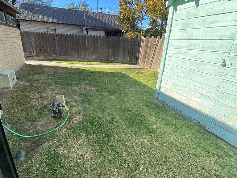 2024 Carter Way — Photo 10