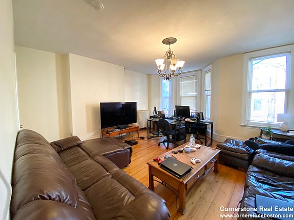 3rd image of 31 Worthington St #1