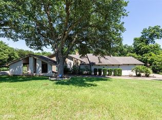 604 Pecan Grove Rd, Sealy, TX 77474