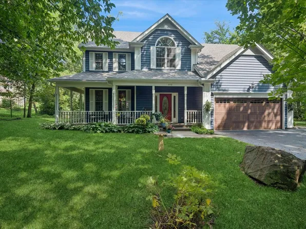 300 White Tail Ln, Ingleside, IL 60041