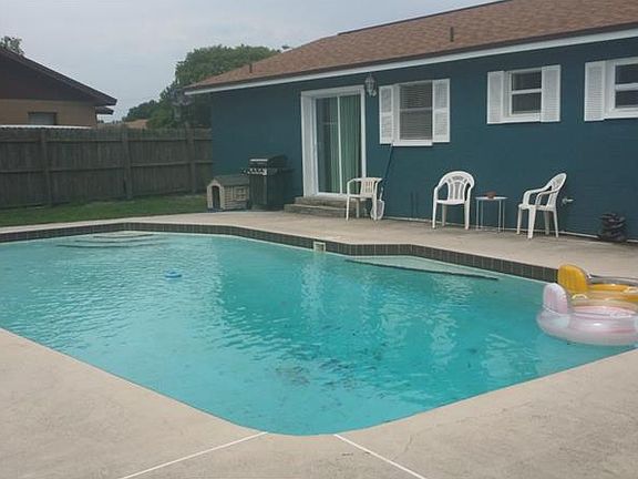 2nd image of 8148 Cyers Ln