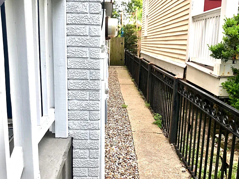 Avenue P — Photo 12