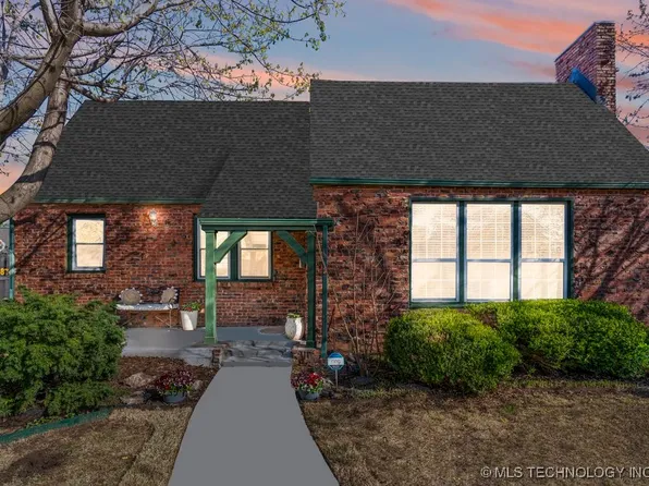 3206 E 2nd St S, Tulsa, OK 74104