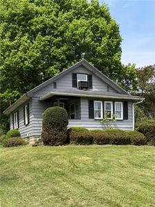 416 Country Club Dr, Ellwood City, PA, 16117