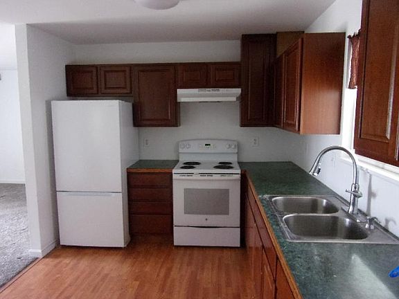 3rd image of 2870 Juhl Rd
