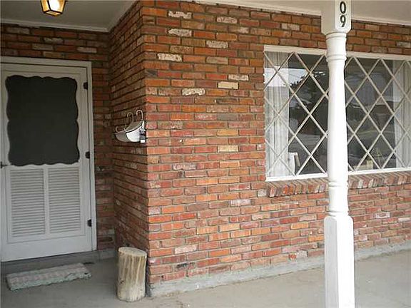 3rd image of 509 De Soto Ave