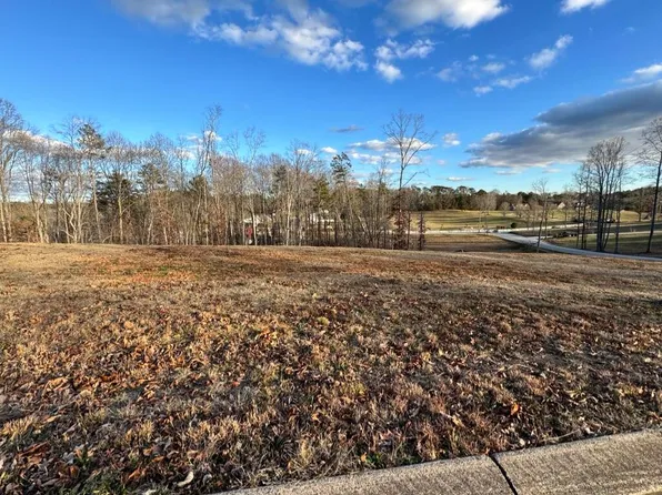 203 Baptist View Dr, Soddy Daisy, TN 37379