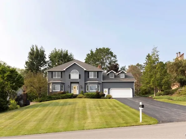 7811 Rolling Ridge Dr, Manlius, NY 13104