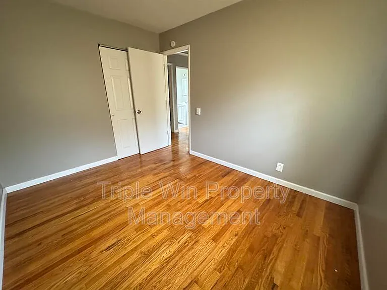 1372 Farmview Ave — Photo 17