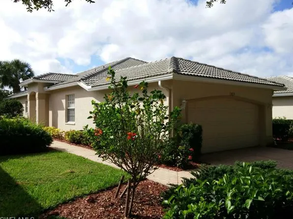1889 Crestview Way, Naples, FL 34119