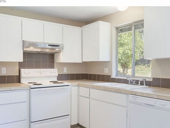 5th image of 5509 NE 23rd Ave