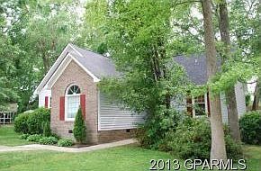 3rd image of 107 Bruton Cir
