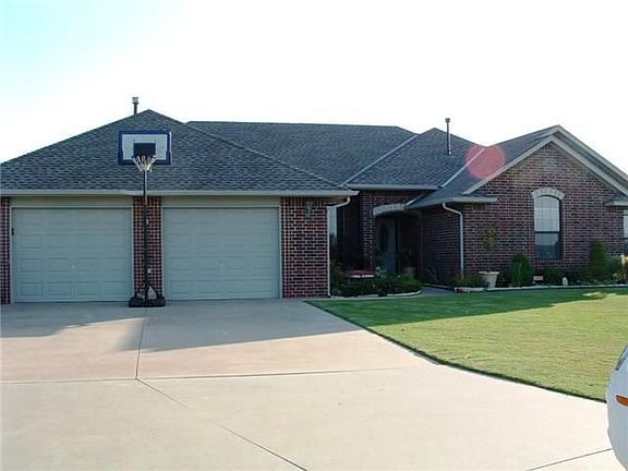 4th image of 841 Fawn Creek Ct NE