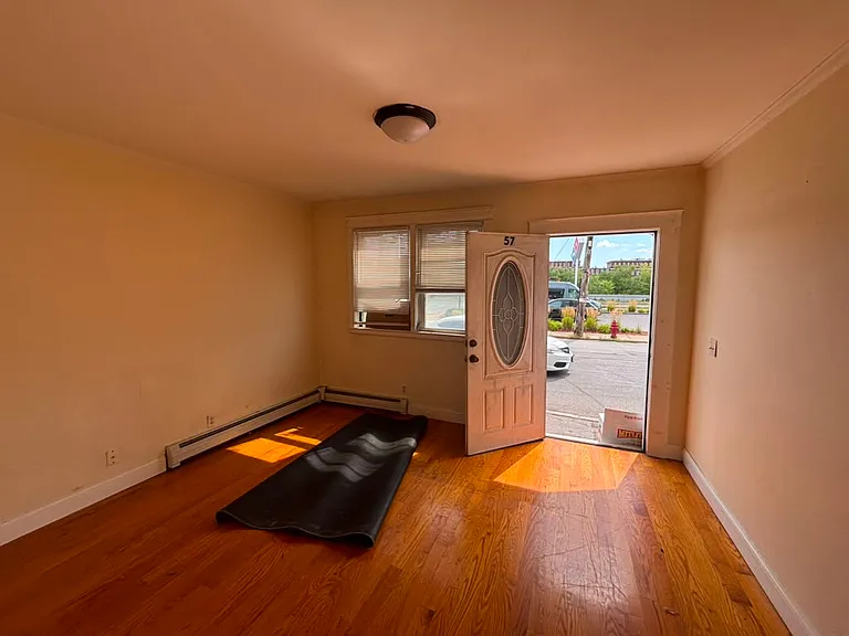 57 Lakeview Ave #A — Photo 6