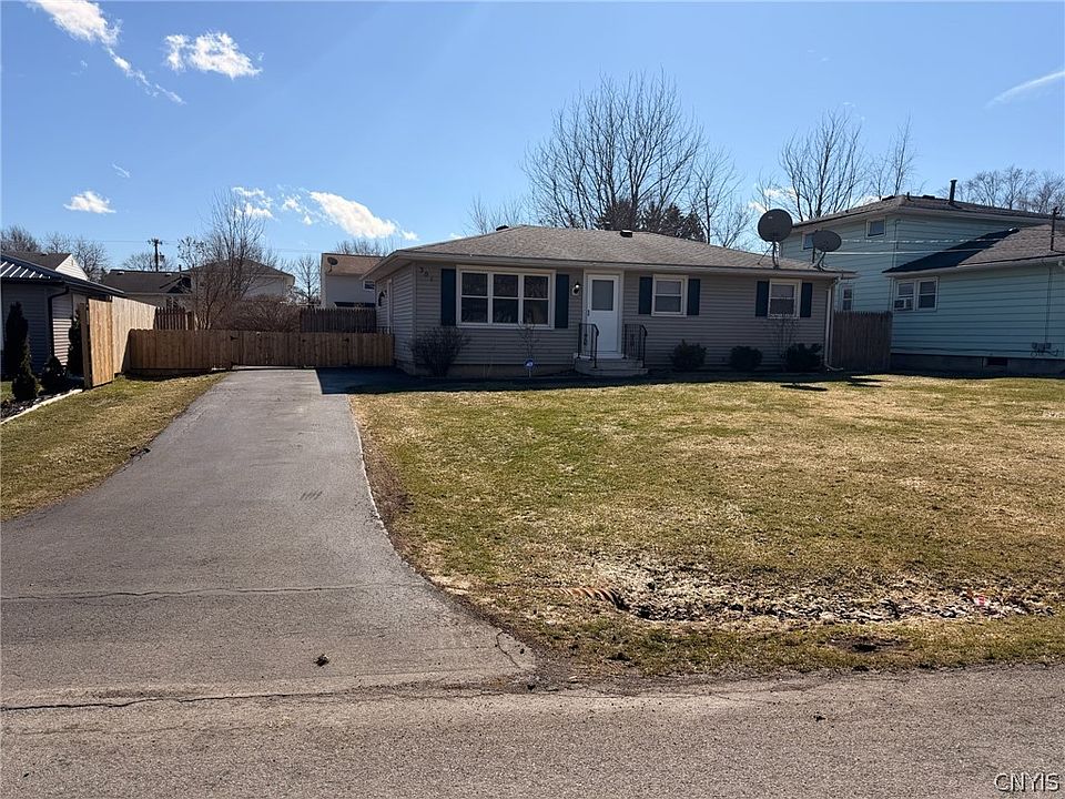 1st image of 301 Downsview Dr