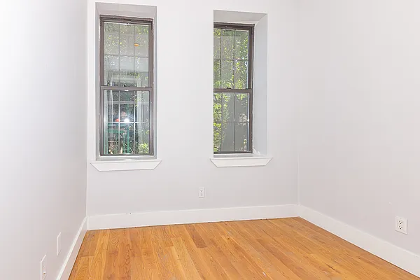 Rented by MySpaceNYC | media 25