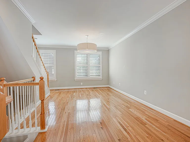2608 S Kenmore Ct — Photo 16